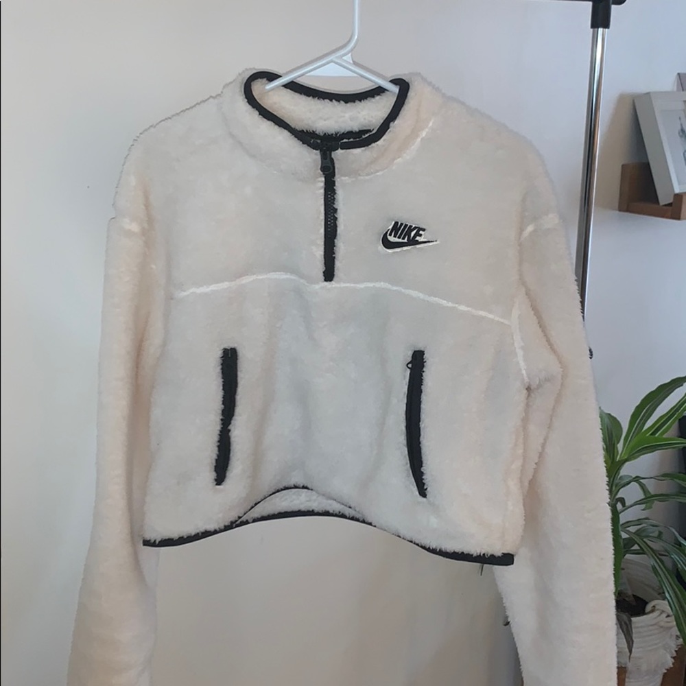 NIKE fuzzy quarter zip